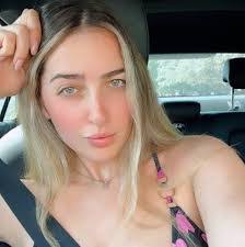 Jacklyn Gamble's Instagram, Twitter & Facebook