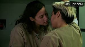 Dascha Polanco, Vicci Martinez Lesbian sexy part in Orange Is The New Black  - UPSKIRT.TV