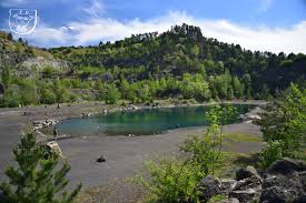 We made a weekendtrip there and i had enough time to record it. Ze Zdic Do Berouna Turisticky Gurman