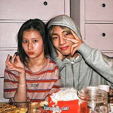 【圈地自萌】taehyung & sana glancing at each other. Ts Ø¯Ø± ØªÙˆÛŒÛŒØªØ± Yesterday And Now Is Our Baby S Birthday So Happy Birthday To Sana And Taehyung Sana Taehyung Happybirthdaytaehyung Adorablesanaday Taesana Https T Co Rmshdj3jh9