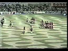 A exata junção do rico, do miserável, do banqueiro e do pé rapado. Libertadores 81 Flamengo X Atletico Mineiro Jogo Desempate Na Integra Youtube