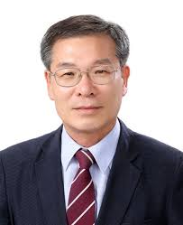 이진구(경제대학원 7기) 동문, 논산계룡교육청 교육장 선임 > 동문소식