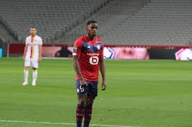 L'intégralité des statistiques de la compétition. Ligue 1 Lille S Impose Sur La Pelouse De Rennes Et Creuse L Ecart Au Classement Lille Actu