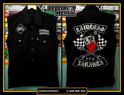 Coba kita studi banding dulu ngintip rider performer lain. Lawless Jakarta Roadskull Denim Vest Fesyen Pria Pakaian Baju Luaran Di Carousell