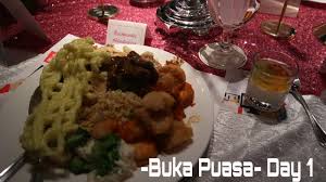 Menu menu buka puasa atau takjil yang biasanya banyak di jual di warung warung di pinggir jalan, tetapi alangkah enaknya bila anda membuat sendiri menu menu takjil yang sesuai dengan selera anda. Day 1 Menyiapkan Menu Buka Puasa Bersama Keluarga Pilih Masak Sendiri Atau Beli Diary Adindarara