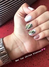 Uñas demasiado largas, o deformadas por estar mal cortadas son más propensas a generarnos problemas. Pin By Maricel Bolanos On Unas Majo Manicure Perfect Nails Nails Desing