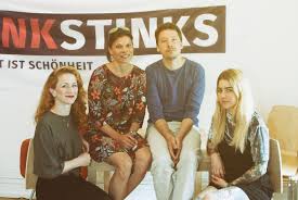 Solange ich vor einer frau stehe, gibt es keine schönere und nichts spannenderes als sie. Sexistische Werbung Jetzt Per Handy Melden Eimsbutteler Nachrichten