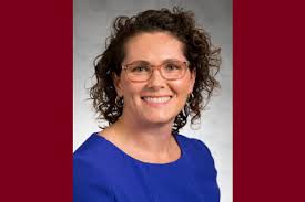 Lung cancer generally has no symptoms in its early stages. Talking Lung Cancer Awareness With U Of M University Of Minnesota