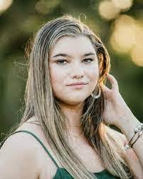 Cora Nickerson's Instagram, Twitter & Facebook