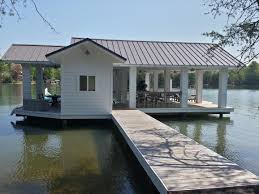 smith mountain lake vacation rental the fun spot ii lakefront smith mountain lake rentals huge lake house rentals lakefront living lake vacation rental