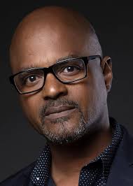 Today is actor Don Franklin's 65th birthday (born December 14, 1960). He is  best known for his roles in seaQuest DSV as Commander Jonathan Ford, Seven  Days as Captain Craig Donovan, and