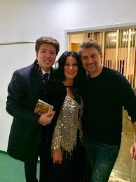 Jonas kaufmann wurde in münchen geboren und studierte gesang an der hiesigen hochschule für musik. Angela Operowe Smaczki Oraz Piekne Spiewaczki Facebook