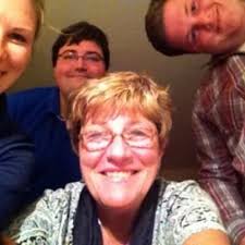 Tara Shinn (@TweetinTara56)