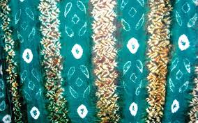 Model baju sasirangan pesta ini hampir mirip dengan model baju sasirangan kombinasi, akan tetapi model baju sasirangan pesta ini lebih banyak variasi kainnya sehingga tampak lebih bercorak dan. 30 Motif Batik Sasirangan Banjarmasin Kalimantan Gambar