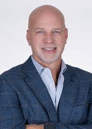 Larry Luster's Instagram, Twitter & Facebook