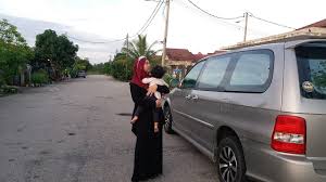 Sebab di jaman modern ini, tumpukan pekerjaan dan rutinitas yang padat menjadikan salah satu penyebab berkurangnya waktu berjumpa dengan pasangan, sehingga komunikasi pun semakin jarang. Sunan