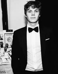 Peter Pan X Reader Evan Peters Evan Peter