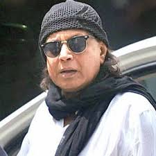 Митхун чакраборти — tum tum tumba 07:47. Mithun Chakraborty Is Unwell Flies To La For Treatment Of Chronic Illness Newstrack English 1