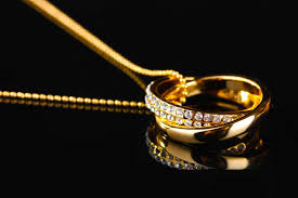 Can you shower with 14k gold. Can You Wear 18k Gold In The Shower Stylecheer Com