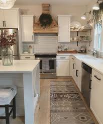 Simple Modern Farmhouse Apartment Decorating Ideas 5 Kitchen Design Countertops Farmhouse Kitchen Countertops Kitchen Remodel Countertops