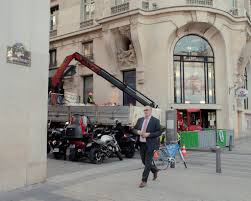 Unlock hsbc premier privileges and discover the latest features and benefits. Restoring An Avenue In Paris Meant For Kings The New York Times