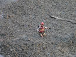 While the forest fires of uttarakhand are creating havoc in the terrains of garhwal and kumaon, few noble souls are getting their hands burned. Uttarakhand Glacier Burst Updates In Photos Latest Breaking News On Uttarakhand Glacier Disaster The Forest Spread Over 15 Hectares Cleared In Minutes After The Release Of Water Only Debris