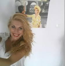 Μεγάλη ανατροπή λίγες ώρες πριν ανακοινωθεί ο μεγάλος νικητής του reality show του σκαϊ. Big Brother Anna Maria H Krhtikia Dikhgoros Toy Megaloy Adelfoy Eixe Kerdisei Sto Deal