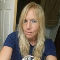 Kellie Sheppard's Instagram, Twitter & Facebook