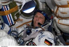 To join esa, whether as an astronaut or other staff position, you must be a citizen of one. Esa Astronaut Thomas Reiter Aktuelle Entwickungen In Der Raumfahrt European Space Talks