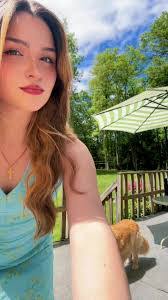 Erin Baer's Instagram, Twitter & Facebook