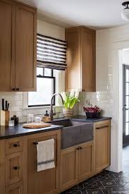 62 Awesome Farmhouse Kitchen Makeover Ideas Decorisart Kitchen Cabinet Styles Kitchen Cabinet Design Farmhouse Style Kitchen Cabinets