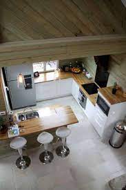 chalet cuisine rectangulaire moins de 10m2 blanc bois evier plan de travail robinneterie decoration de cuisine idee de decoration decoration interieur maison