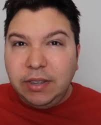 i get a headache every time i see him!!! : rhittableFaces