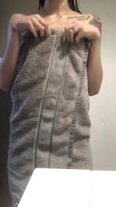 Shower before calculus class = towel drop - Porn GIF