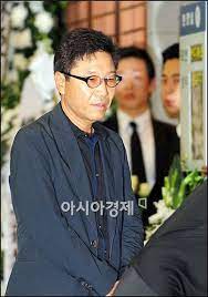 사진속 저분이 sm 이수만씨 부인이신거 같아보여요. ì´ìˆ˜ë§Œ ë¶€ì¸ íˆ¬ë³' ëì— ì§€ë‚œë‹¬ 30ì¼ ë³„ì„¸ Smì¸¡ ê³µì‹ìž…ìž¥ ë³´ë‹ˆ ì•„ì‹œì•„ê²½ì œ