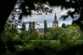 Abdij van park, ook wel parkabdij, abdij van het park of abdij van 't park genoemd (frans: 10 Offbeat Things To Do In Leuven Belgium Lost With Purpose