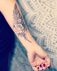 Lifestyle In 2020 Tattoo Unterarm Frau Blumen Feder Tattoo Ideen Tattoo Ideen Unterarm