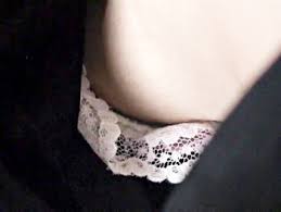 Downblouse Teen Cutie Leans And Shows Her Downblouse - Kinkyhub ...