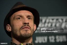 683 Brad Pickett Ufc Photos & High Res Pictures