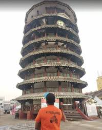 Bangunan berbentuk pagoda itu dikenal sebagai menara jam condong. Gambar Di Menara Condong Teluk Intan Teluk Intan Intan Leaning Tower Of Pisa