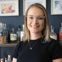 Martha Silcox's Instagram, Twitter & Facebook