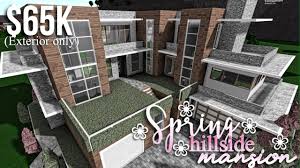 The kitchen and living room share a space. Spring Hillside Mansion Part 1 Exterior Only Roblox Bloxburg Gamingwithv Youtube
