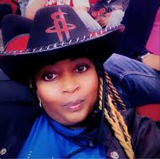 Lake Charles, Skate Night is back! The first night of 2026 is THIS WEEKEND.  Here's what you need to know... READ MORE:  https://gator995.com/skate-night-lake-charles-jan-10/