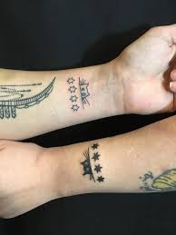 How to use stick in a sentence. Chicago Stars And Some Cats For Cat Obsessed Sisters Pokeyinstokey Sticknpokes