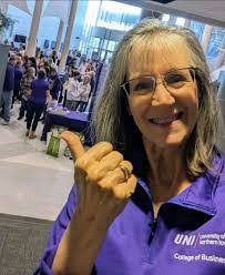 Kandis Owens's Instagram, Twitter & Facebook