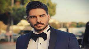 Tolgahan sayışman (siyah i̇nci kenan) nereli? Tolgahan Sayisman Kimdir Iste Yakisikli Oyuncu Hakkinda Merak Edilenler Magazin Haberleri