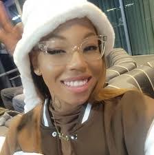 Sharon Lightner's Instagram, Twitter & Facebook