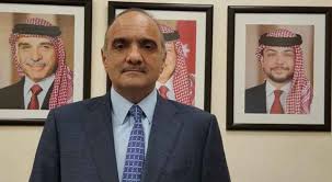 كثيراً ما يواجه حديثي التخرج مشكلة عدم علمهم بأسلوب كتاب السيرة الذاتية ولا أدري لماذا لا تقوم الجامعات بهذا الدور كما يحدث في الخارج. ØªØ¹Ø±Ù Ø¹Ù„Ù‰ Ø§Ù„Ø³ÙŠØ± Ø§Ù„Ø°Ø§ØªÙŠØ© Ù„ÙˆØ²Ø±Ø§Ø¡ Ø­ÙƒÙˆÙ…Ø© Ø¨Ø´Ø± Ø§Ù„Ø®ØµØ§ÙˆÙ†Ø© Ø±Ø¤ÙŠØ§ Ø§Ù„Ø¥Ø®Ø¨Ø§Ø±ÙŠ