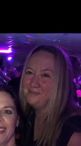 Looking for someone that could please help me with something like either of  these! My 'halo' is already lightened but my regrowth is pretty grown out.  Located in Ipswich but happy to