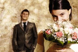 Io da tempo ho smesso di girare per negozi alla ricerca dell'abito da cerimonia. Favole Abiti Da Sposa E Cerimonia Con Sartoria